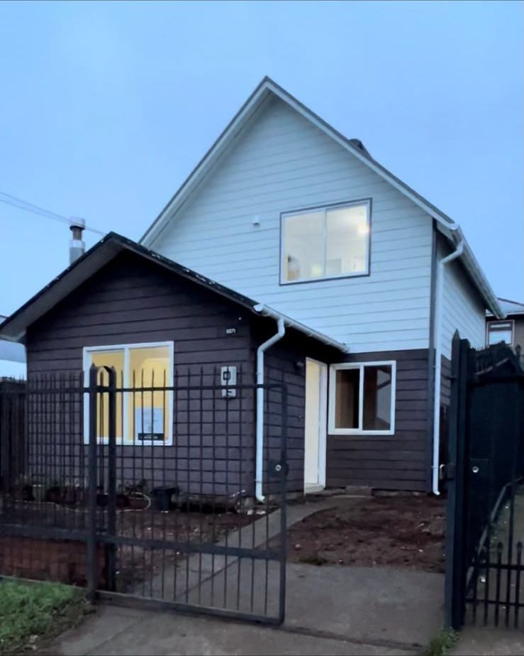 Casa en Temuco con el segundo piso ampliado por Versatek, terminado